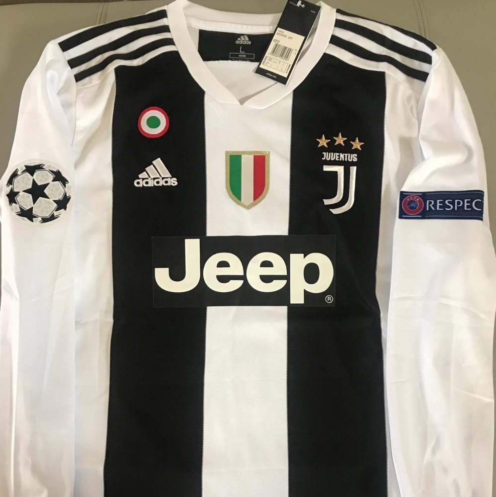 Juventus Ronaldo Jersey Size L